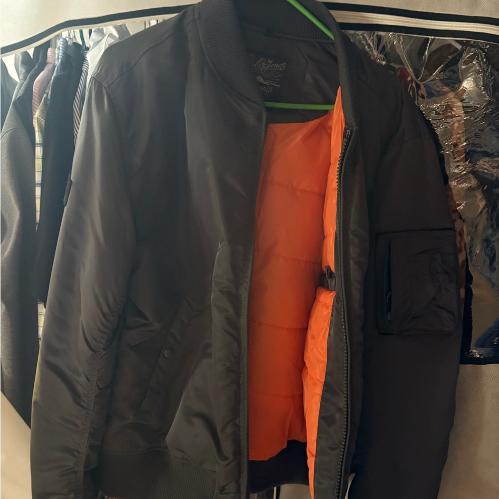 Jack and Jones / XL / Bomber Jacket / Grey